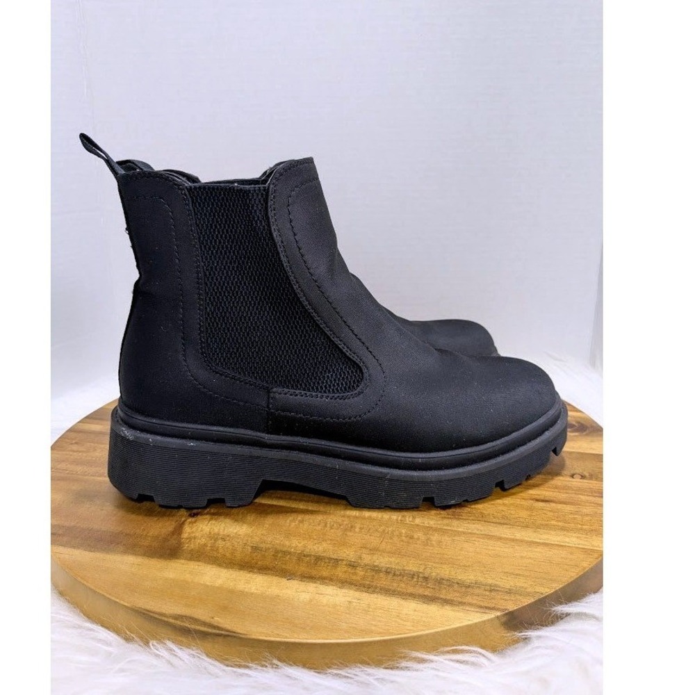 Womens Black Chelsea‎ Lug Boots Size 8 Slip On Chunky Ankle Booties